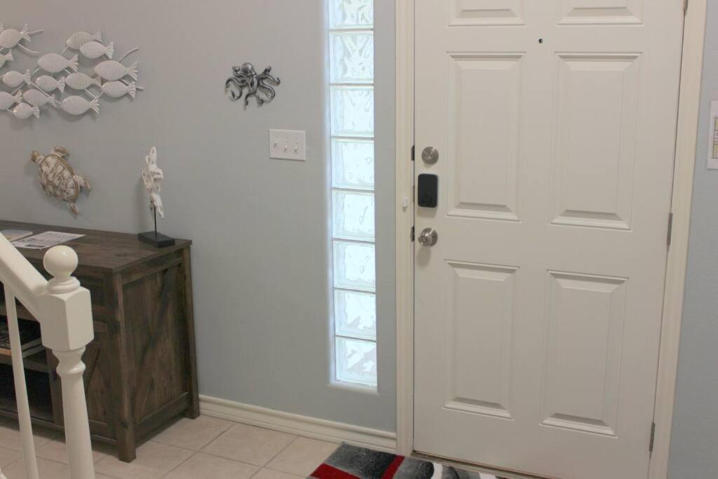 Spacious Home, Short Walk To Beach, Heated Pool! Corpus Christi Exteriér fotografie